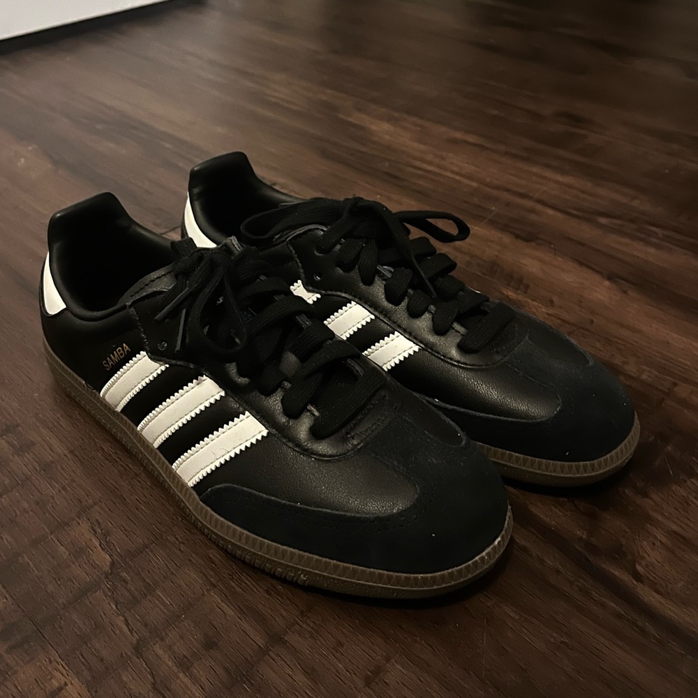 Adidas Sambas Women’s